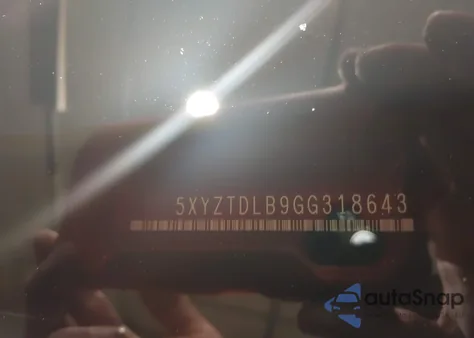 2016 Hyundai Santa Fe Sport 2.4L z USA, uszkodzony, nr VIN 5XYZTDLB9GG318643